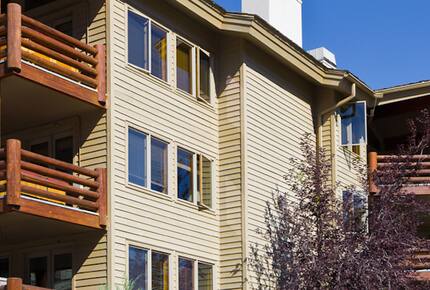 Deer Valley Trail's Inn Lodge Condo - Ski in/Ski Out - Park City, Utah