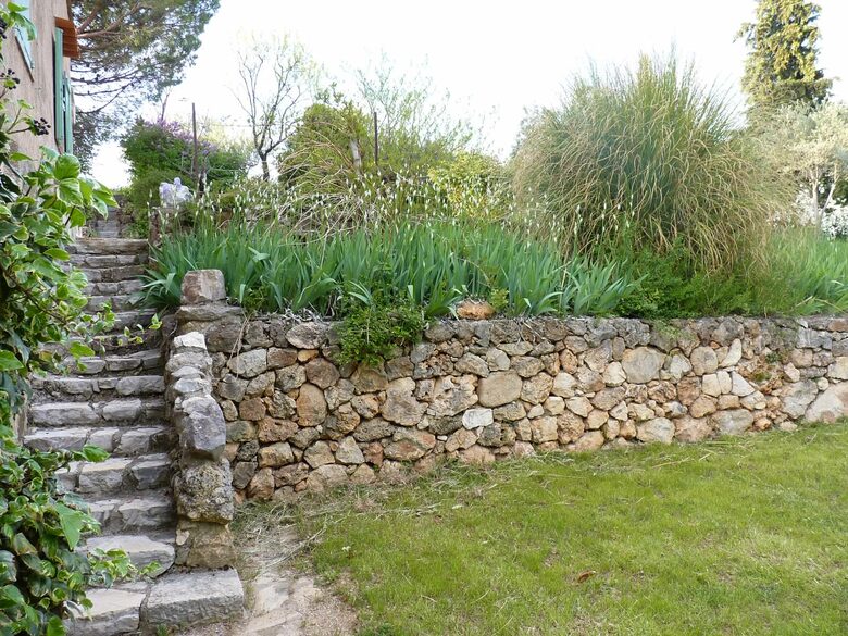 Beautiful French Farmhouse in Provence - Aups, France