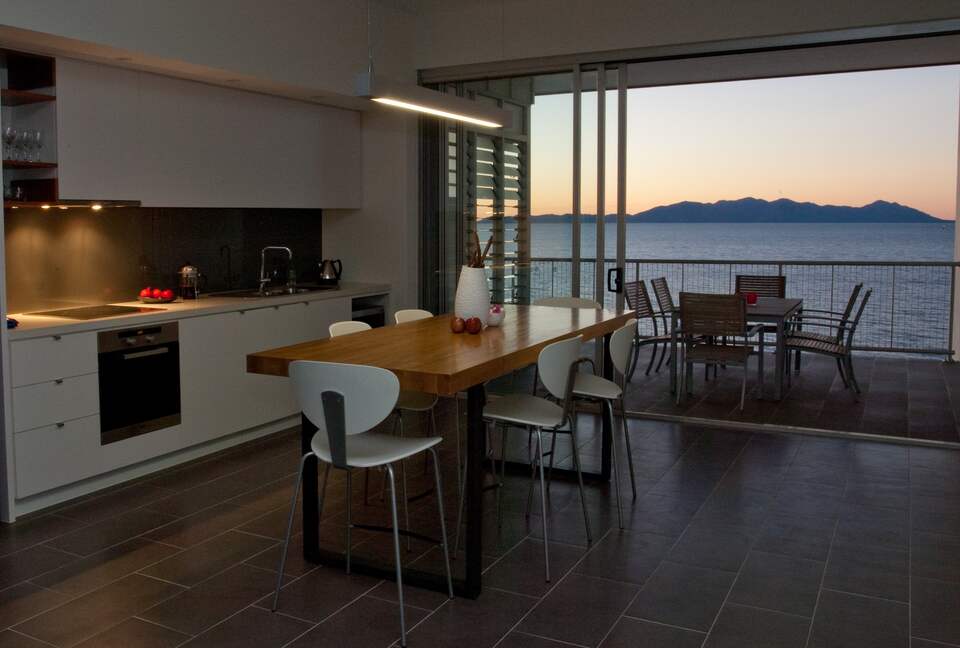 Great Barrier Reef Penthouse - Townsville, Australia