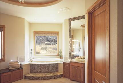 Abbotsbury Lodge - Loveland, Colorado