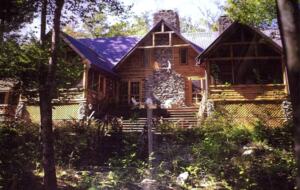 Luxury Log Cabin on Private Lake - Lovell, Maine