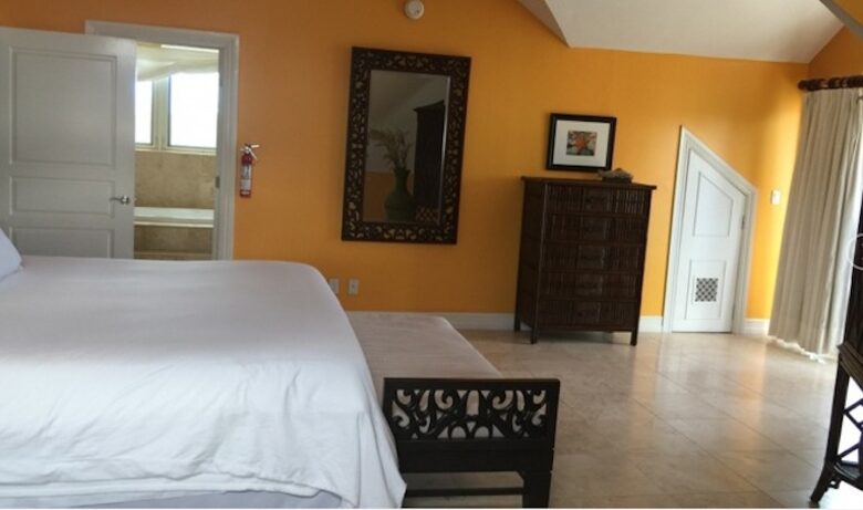 Paradise House Villa - Georgetown, Bahamas