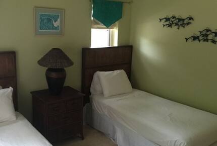 Paradise House Villa - Georgetown, Bahamas