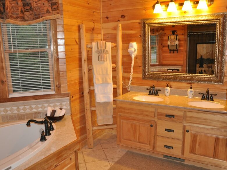 Mountain Lodge With Full Games Room! - Morganton, Georgia