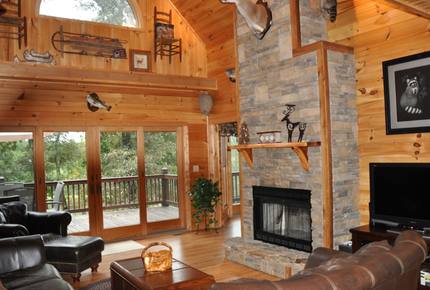 Mountain Lodge With Full Games Room! - Morganton, Georgia