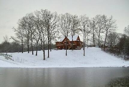 Mountain Lodge With Full Games Room! - Morganton, Georgia