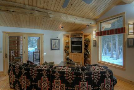 Eagle's Nest Lodge - Jackson, Wyoming