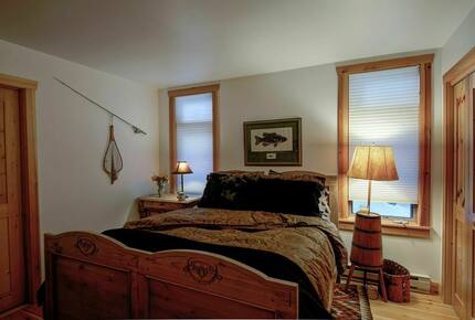 Eagle's Nest Lodge - Jackson, Wyoming