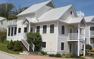 Crystal Beach Tennis & Yacht Club Beach House (Near Niagara Falls) - Crystal Beach, Canada