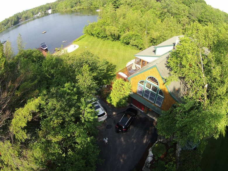 Lake Winnipesaukee Lakehouse - Tuftonboro, New Hampshire