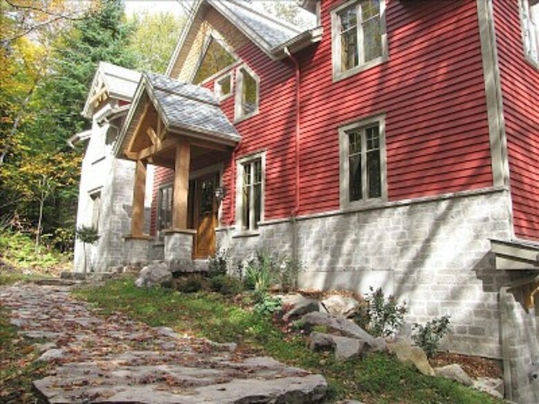 Mont Tremblant Lakefront Cottage - Mont Tremblant, Canada