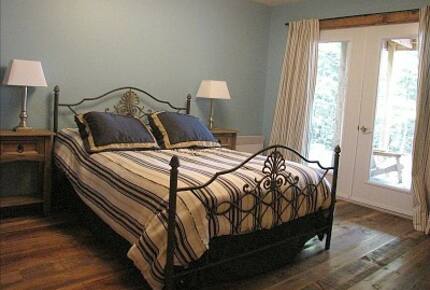 Mont Tremblant Lakefront Cottage - Mont Tremblant, Canada