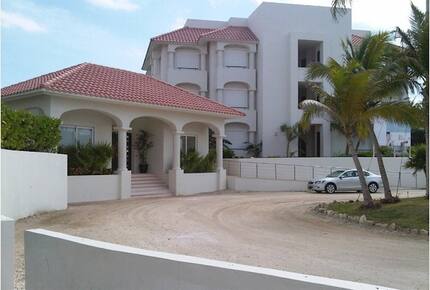 Playa Paraiso Villa - Playa Del Carmen, Mexico