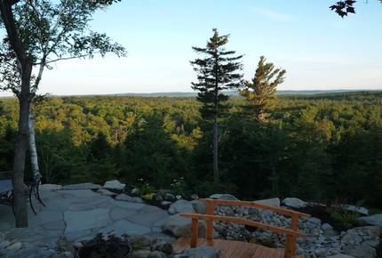 Quebec Luxury Log Home - Mille Isles, Canada