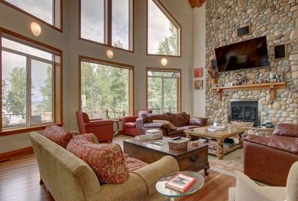 Blue Lantern Lodge - Big Lake, Alaska