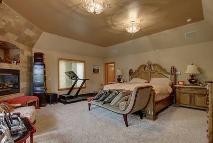 Blue Lantern Lodge - Big Lake, Alaska