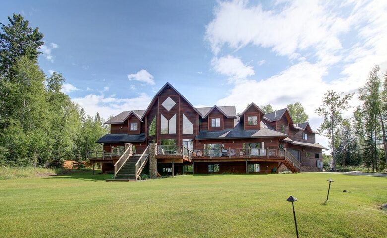 Blue Lantern Lodge - Big Lake, Alaska