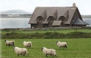 Charming Oceanfront Stone & Thatched Estate - Dingle, Ireland