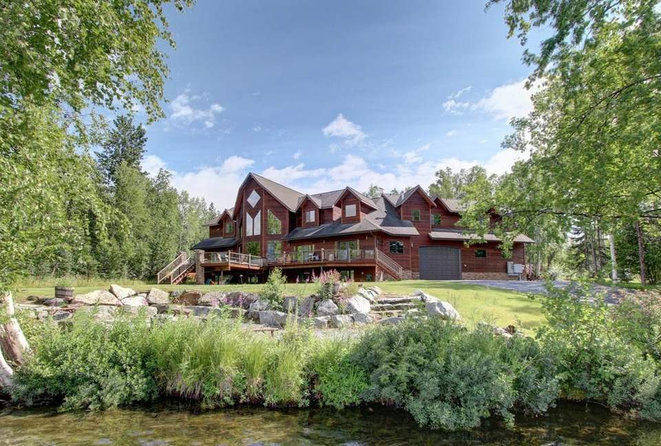 Blue Lantern Lodge - Big Lake, Alaska