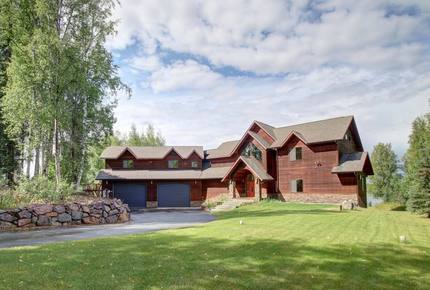 Blue Lantern Lodge - Big Lake, Alaska