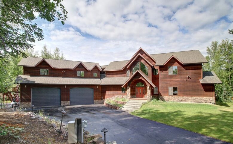 Blue Lantern Lodge - Big Lake, Alaska