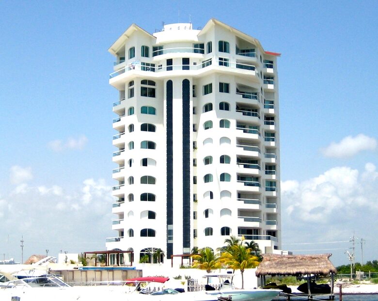 Torre Escenica Cancun Penthouse - Cancun, Mexico