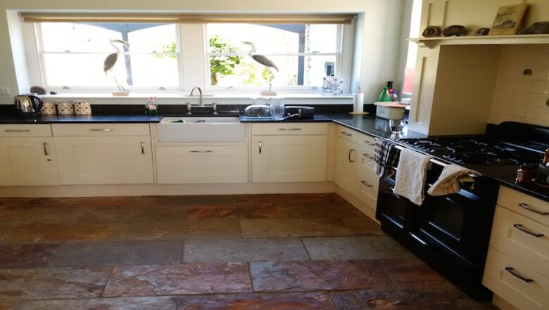 Charmouth Lodge - Charmouth, United Kingdom