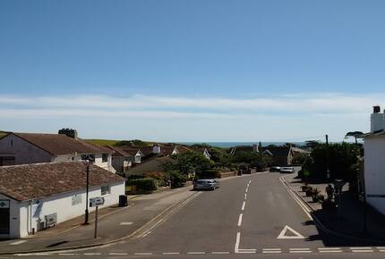 Charmouth Lodge - Charmouth, United Kingdom