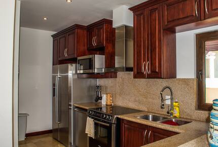 Pristine Bay 3 Bedroom Residence 1103 - Roatan, Honduras