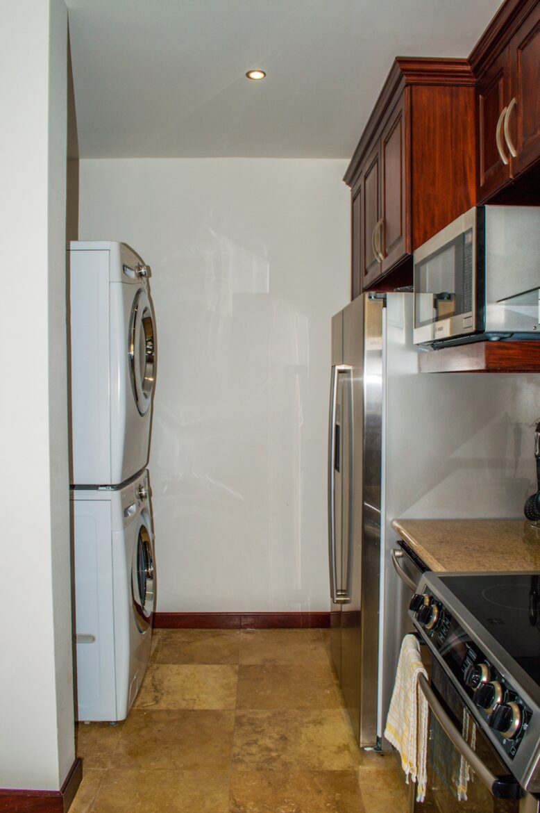 Pristine Bay 3 Bedroom Residence 1103 - Roatan, Honduras