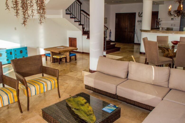 Pristine Bay 3 Bedroom Residence 1103 - Roatan, Honduras