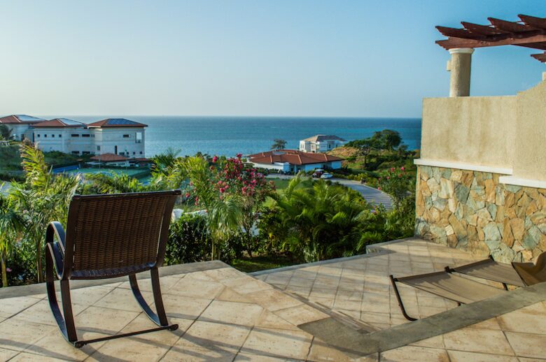 Pristine Bay 3 Bedroom Residence 1103 - Roatan, Honduras