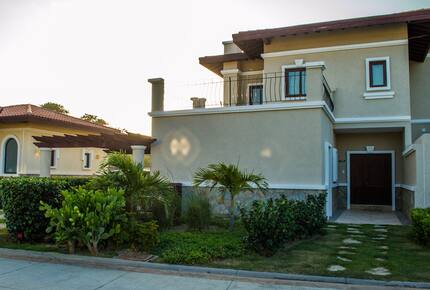 Pristine Bay 3 Bedroom Residence 1103 - Roatan, Honduras