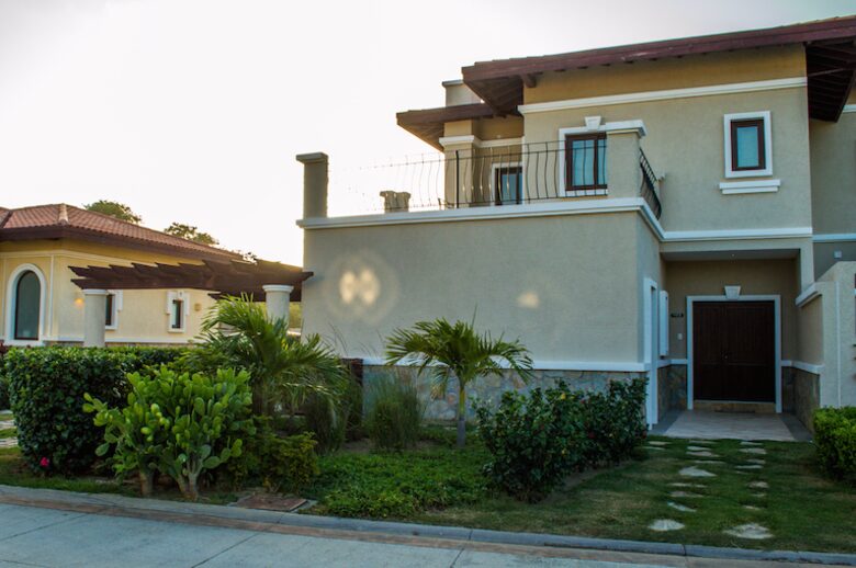 Pristine Bay 3 Bedroom Residence 1103 - Roatan, Honduras